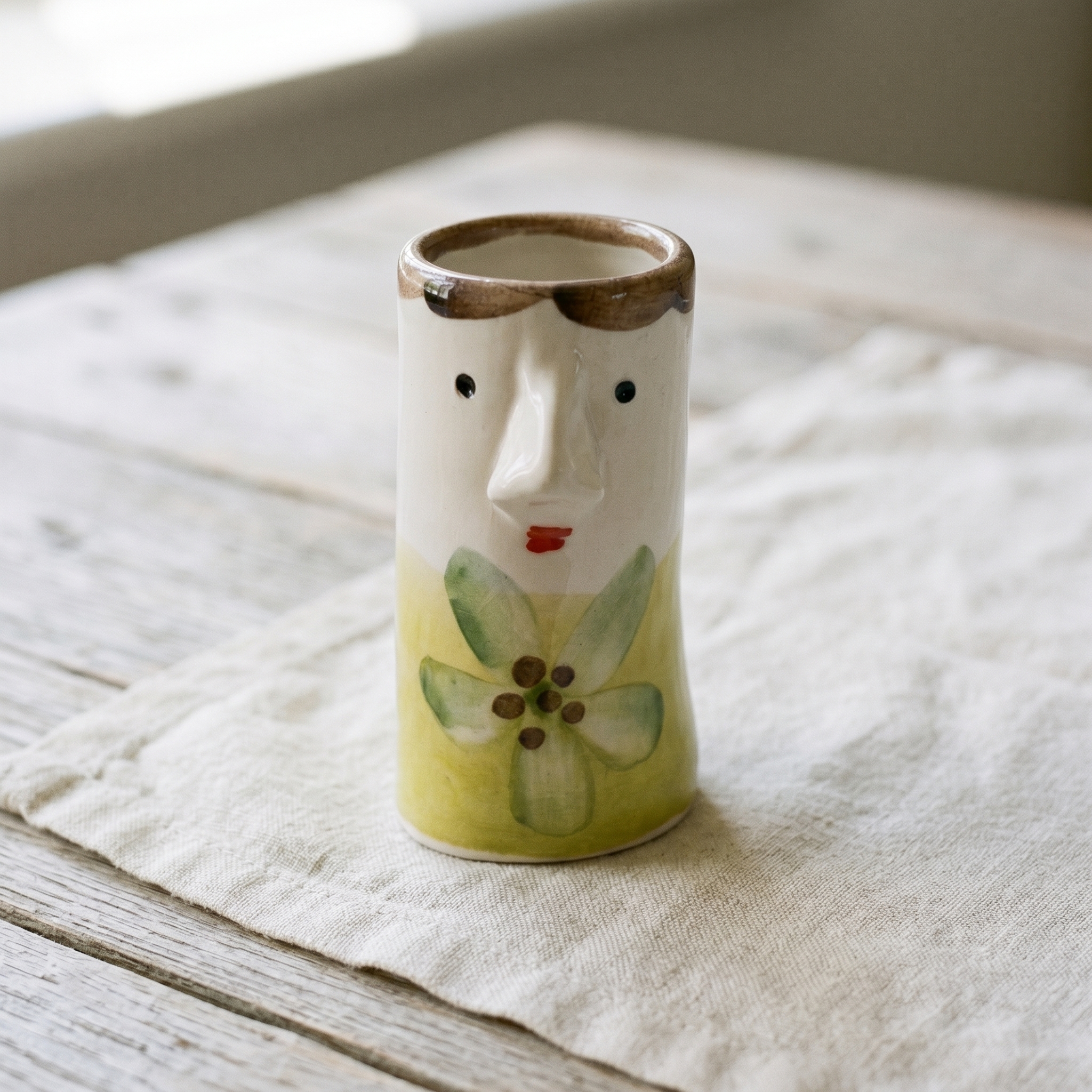 The Whisper Vase - small in Linden Spring