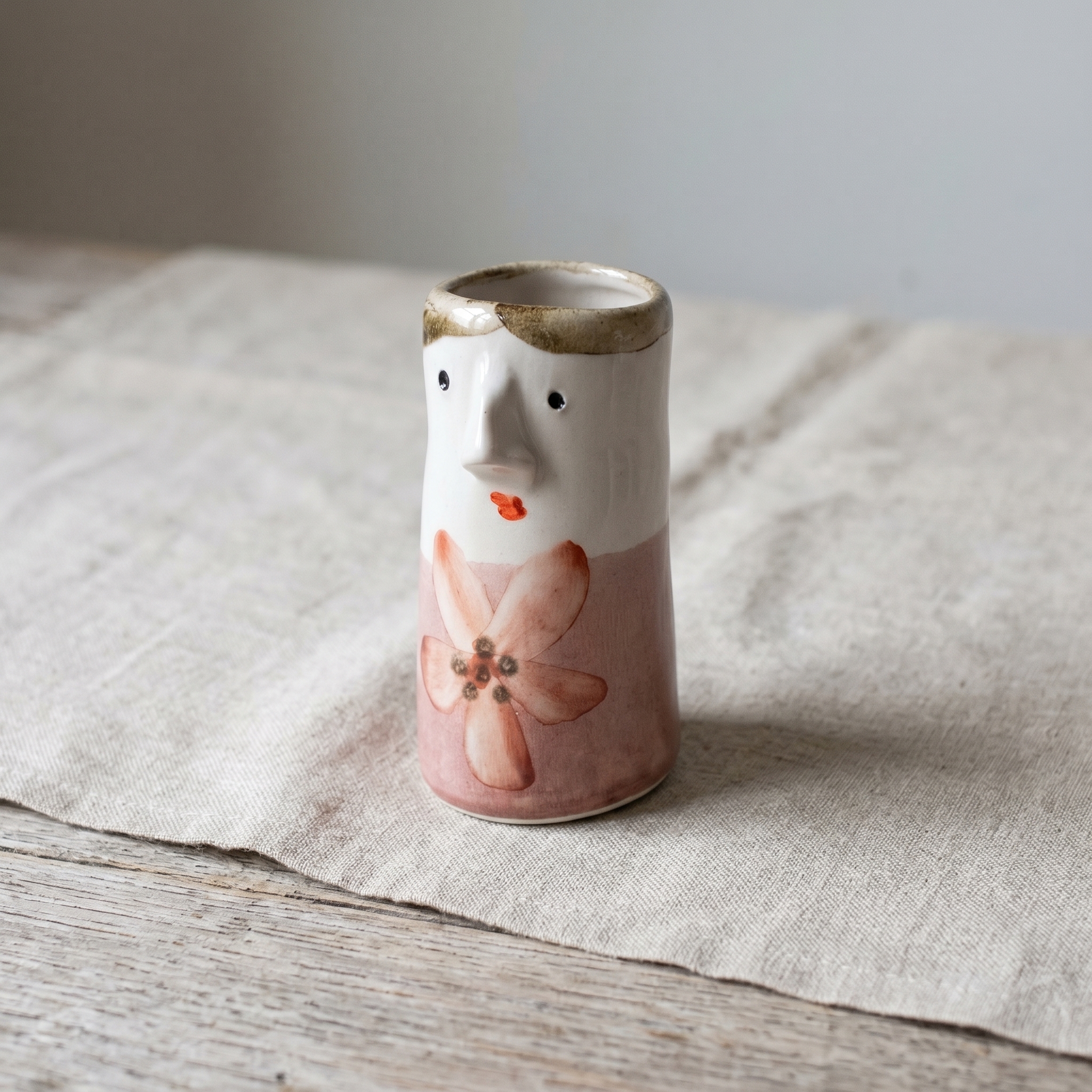 The Whisper Vase - small in Old Brick